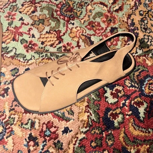 Womens Tan Tie Sandal Ouro brand size 8.5 new in box - Picture 3 of 5